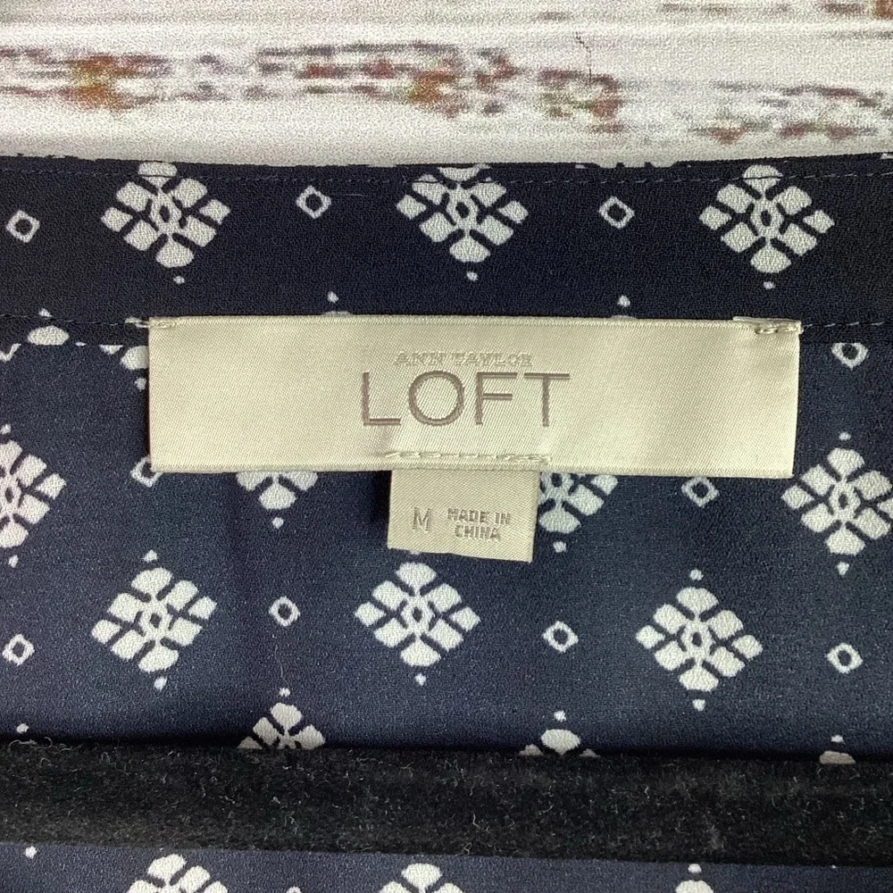 LOFT ANN TAYLOR SIZE M TOP NAVY BLUE WHITE BLOUSE FALL GUC - Picture 14 of 15